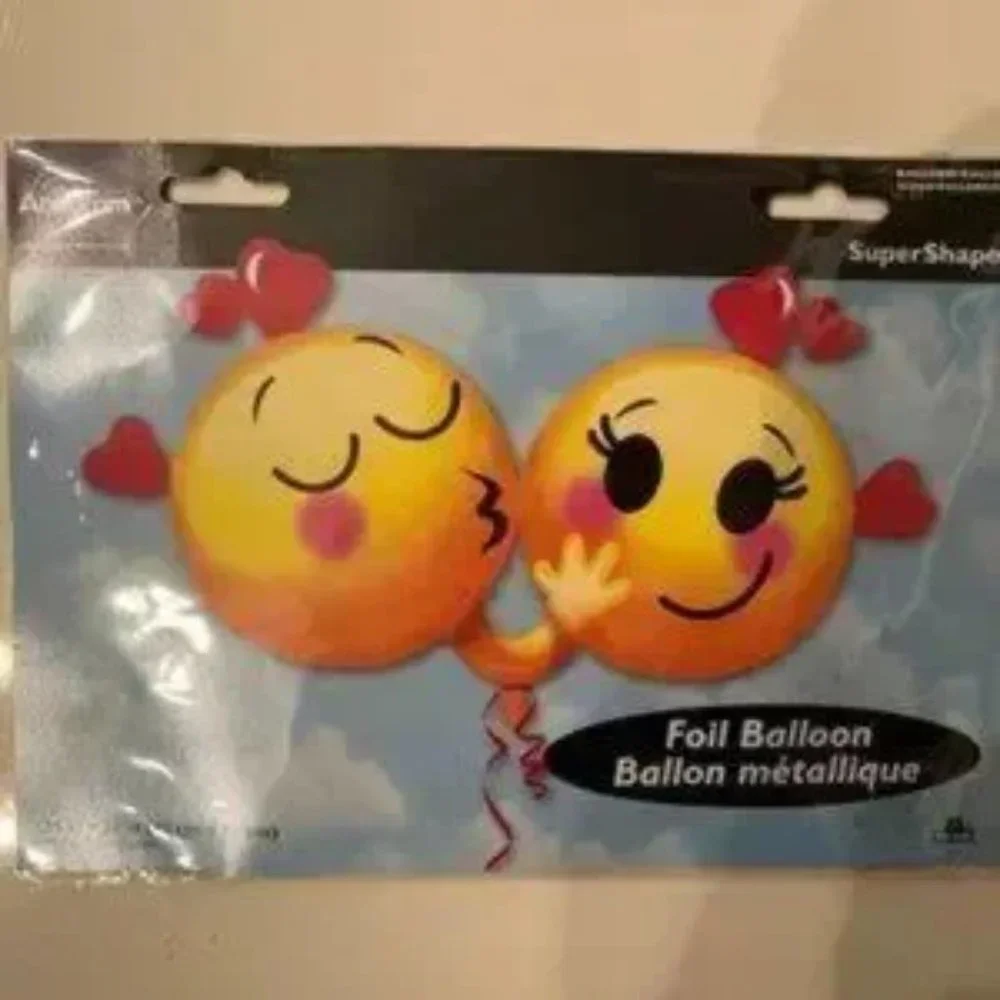 Valentine’s Day‎ Mylar Balloon Set of 6 X-Large Emoji and XOXO (New)